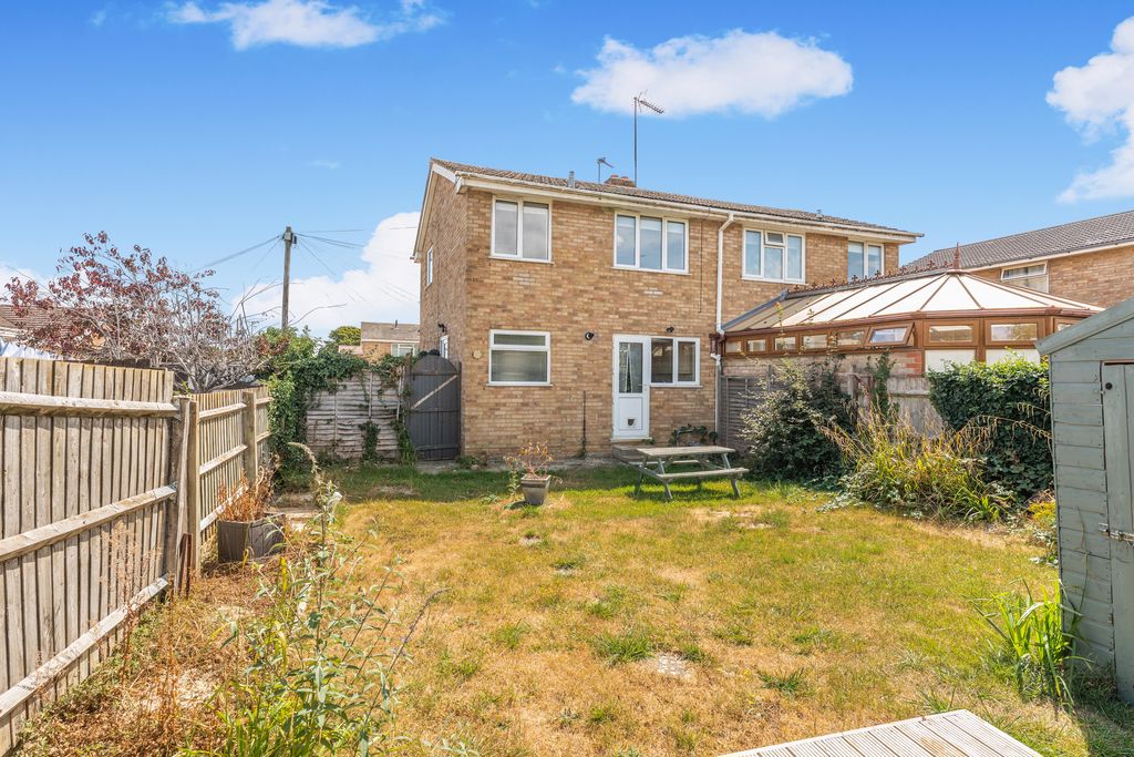 Leabrook Close